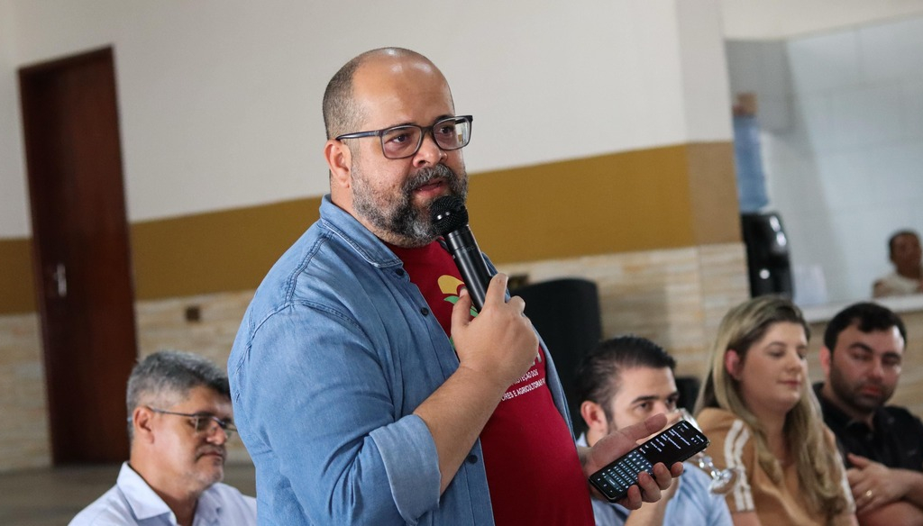 Foi realizado na Sala de Cultura Inah e Ivone Souto o Seminário Territorial sobre o Programa Garantia-Safra, reunindo representantes de diversos municípios da região.