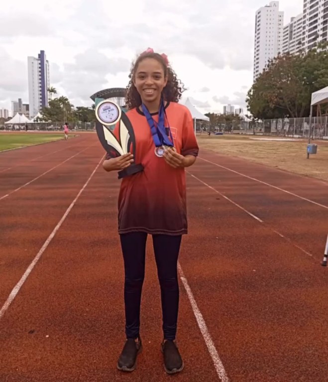 Anna Vitória, na modalidade atletismo